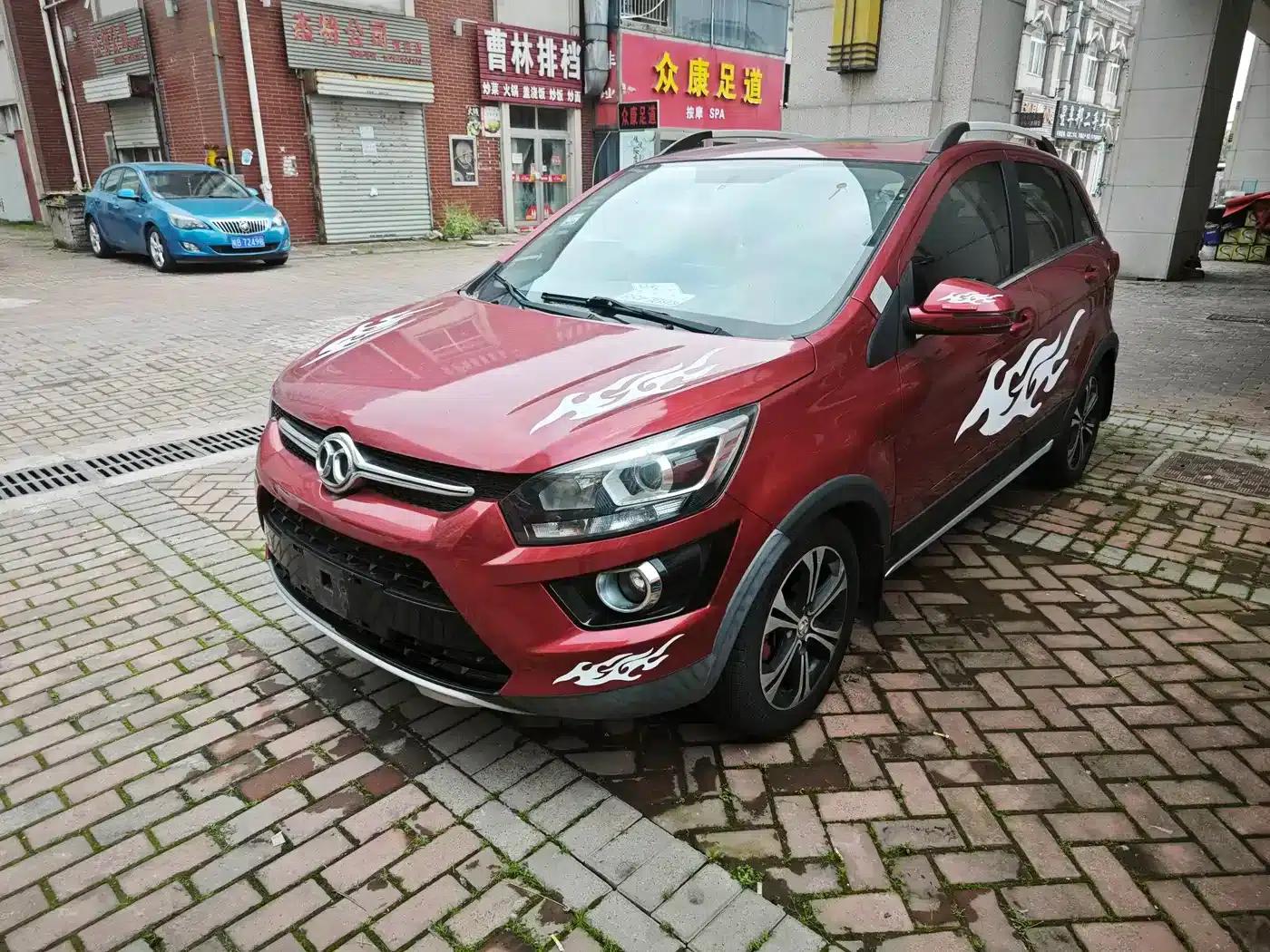 2015 Senova X25 1.5L Automatic Elite — миниатюра 1