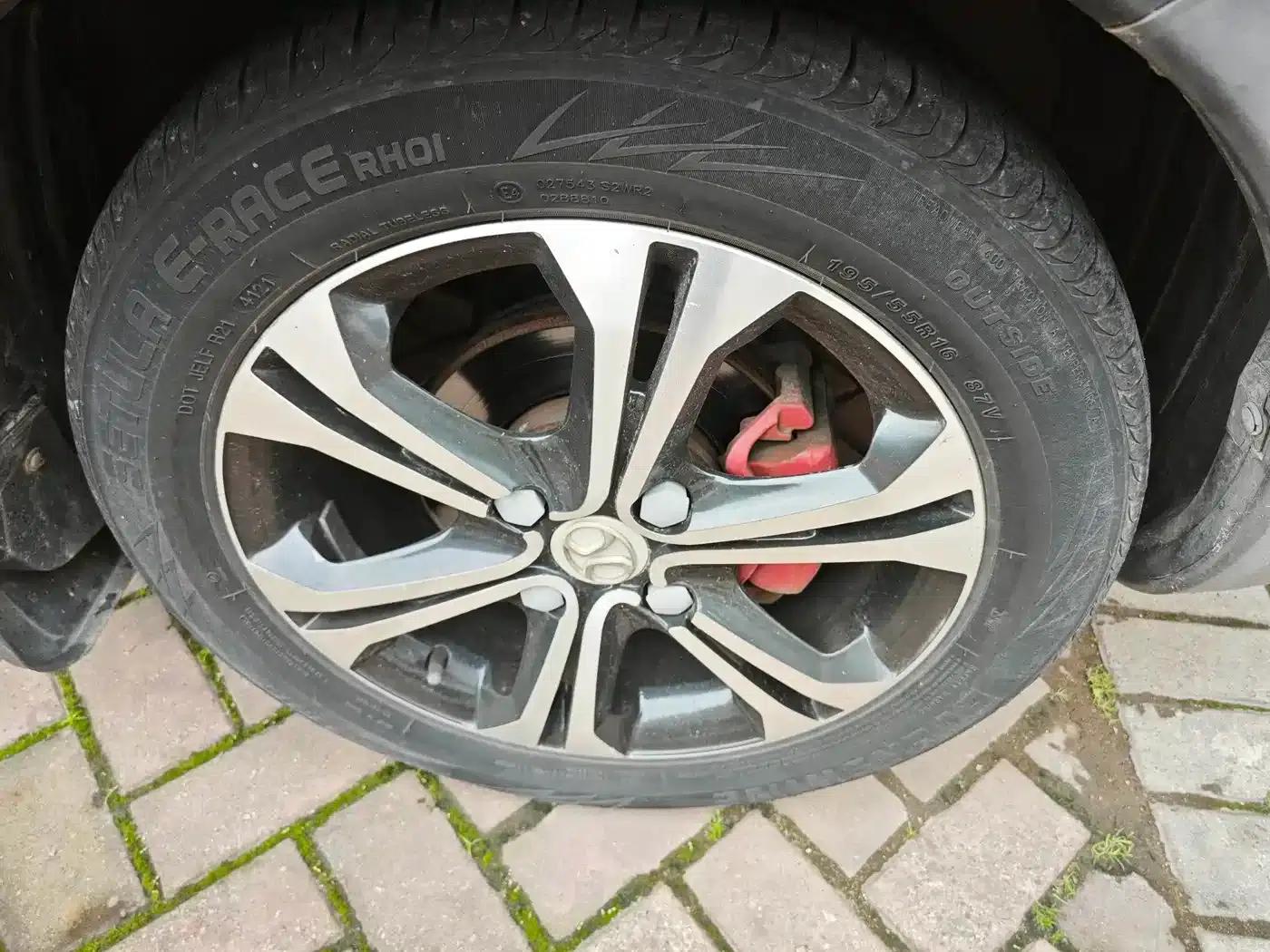 2015 Senova X25 1.5L Automatic Elite — миниатюра 6