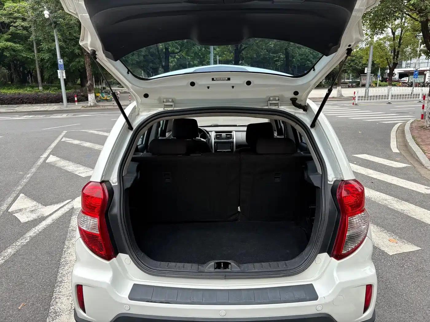 Changan CX20 2014 1.4L IMT Sunroof Navigation Edition (National V Emission Standard) — миниатюра 8