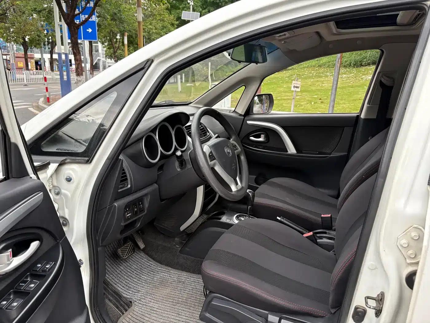 Changan CX20 2014 1.4L IMT Sunroof Navigation Edition (National V Emission Standard) — миниатюра 9