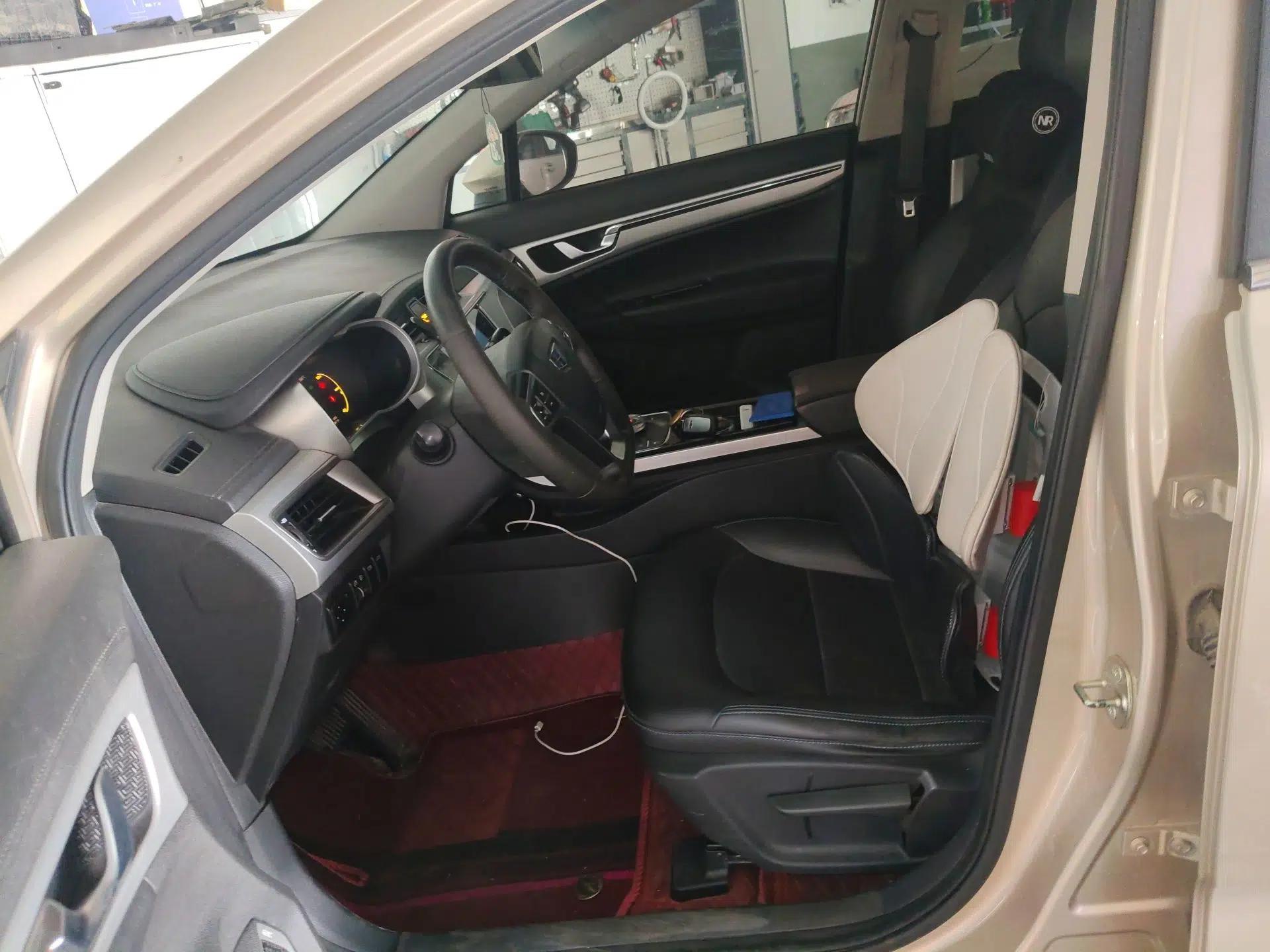 Geely Auto Emgrand GSe 2018 ZhenShang Model — миниатюра 16
