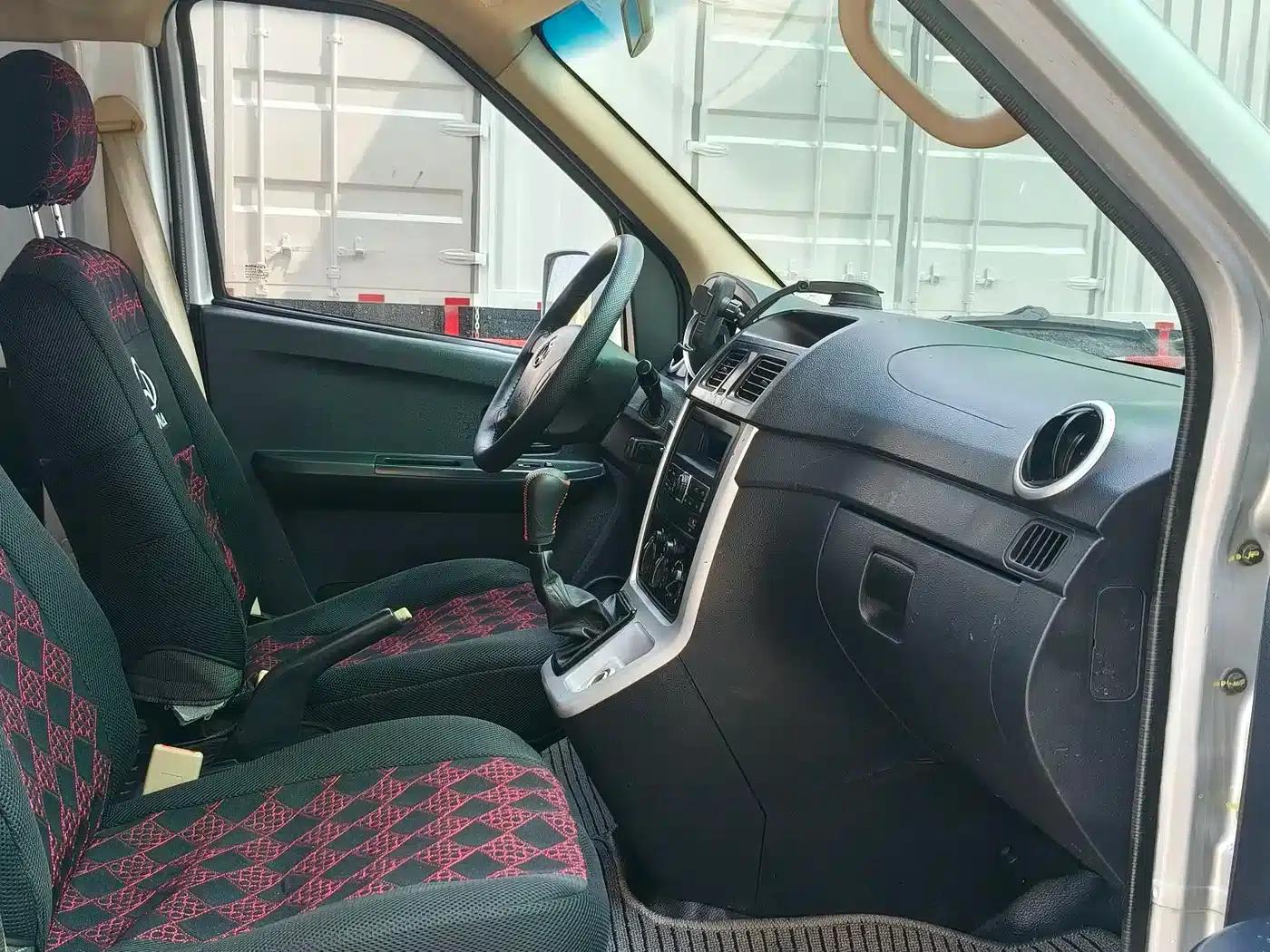 Changan Ruixing M70 2019 1.5L Comfort 6-seater National VI Flat Top Rear Hatchback DAM15KL — миниатюра 8
