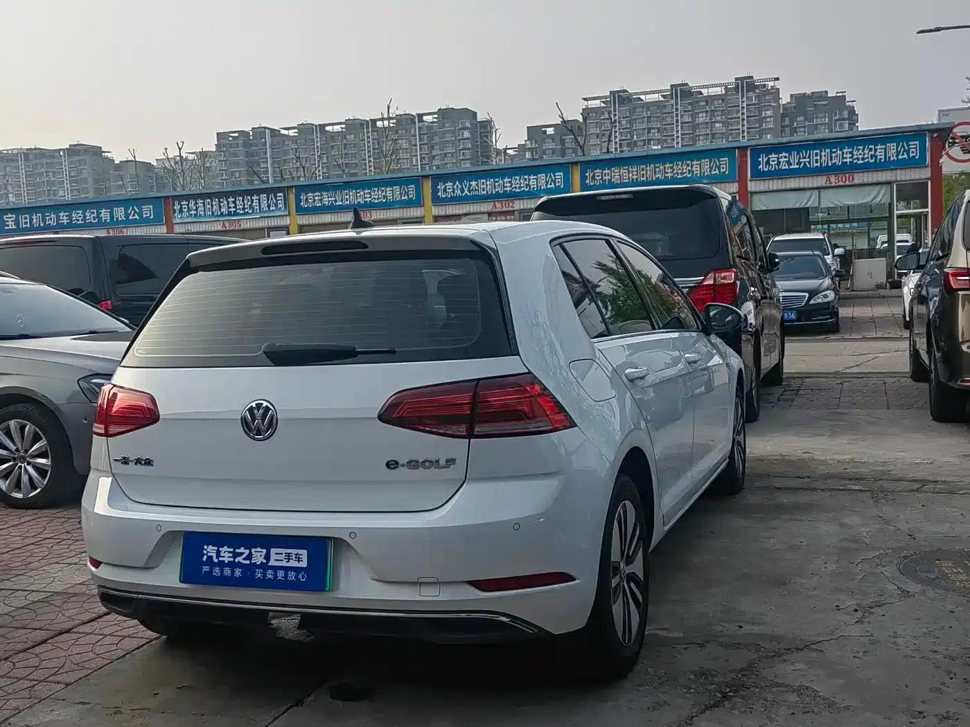 2020 Golf EV — миниатюра 12