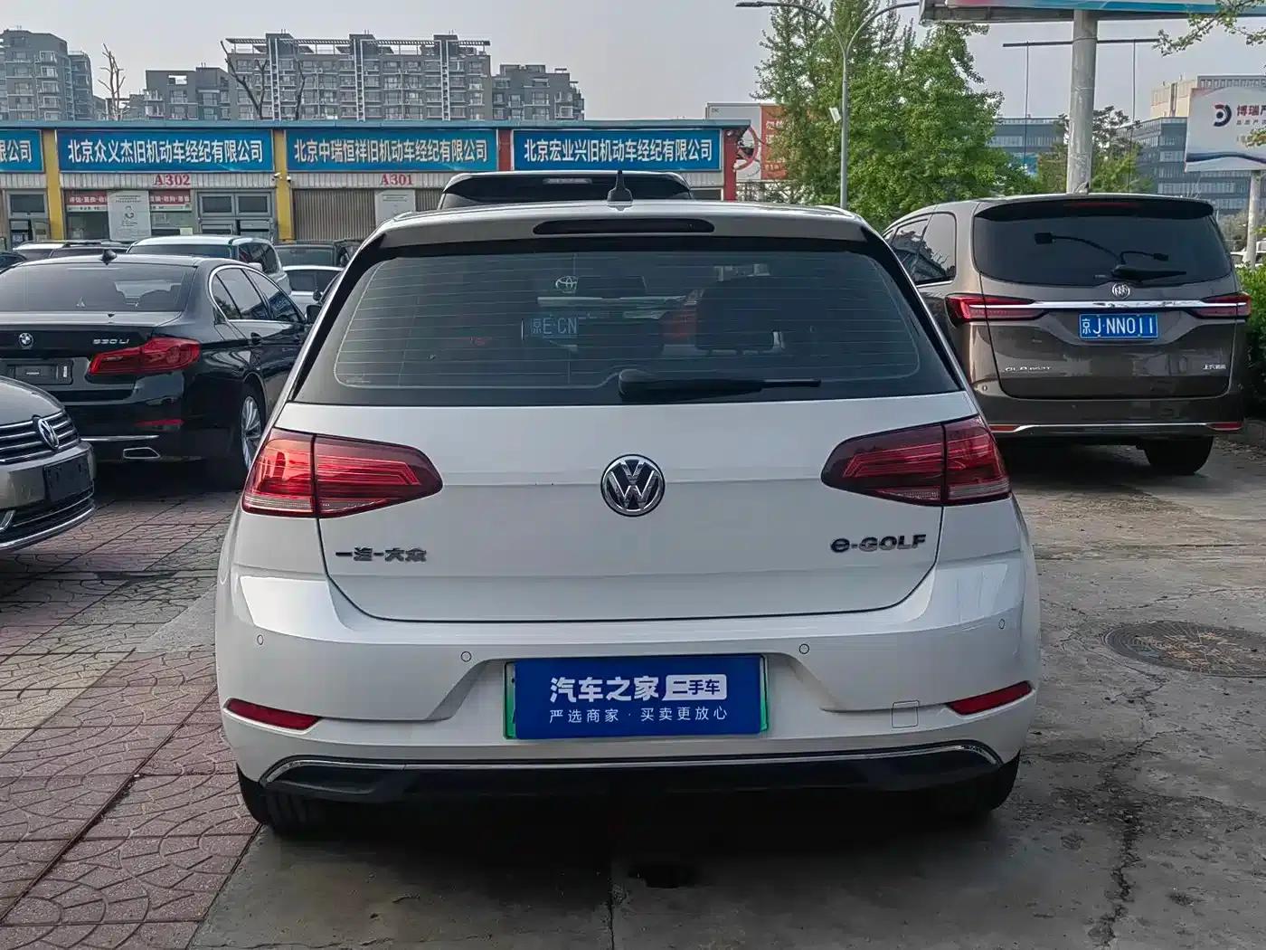 2020 Golf EV — миниатюра 13