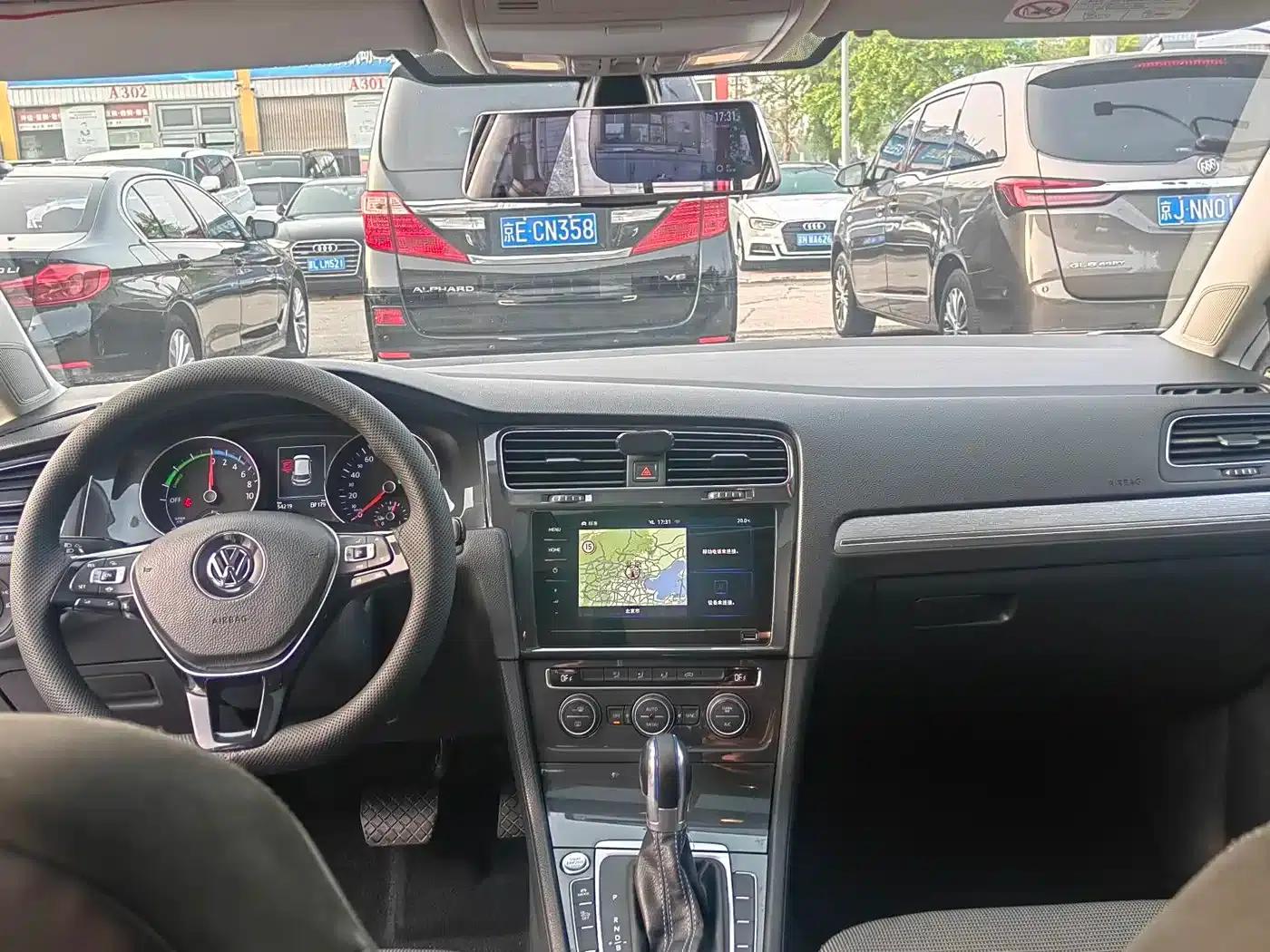 2020 Golf EV — миниатюра 6