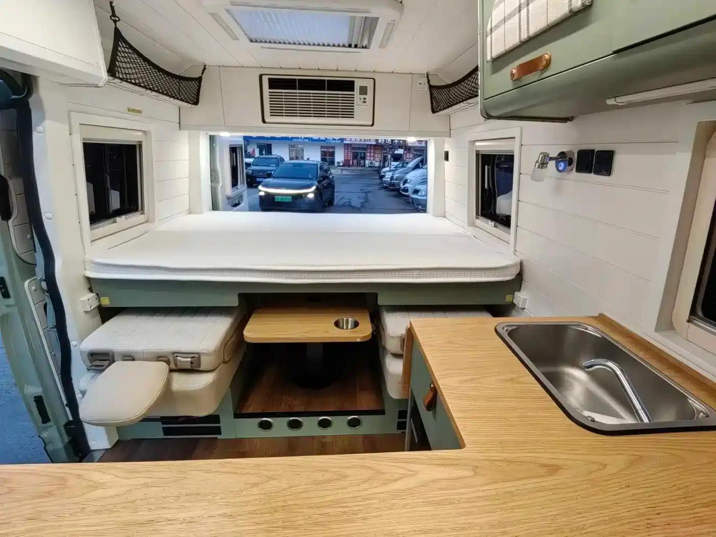 SAIC MAXUS V80 RV 2022 2.0T Traveler RVLIFE Camping Edition — миниатюра 11