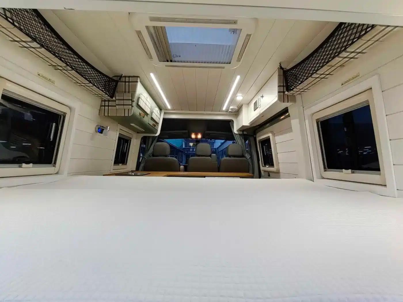 SAIC MAXUS V80 RV 2022 2.0T Traveler RVLIFE Camping Edition — миниатюра 12