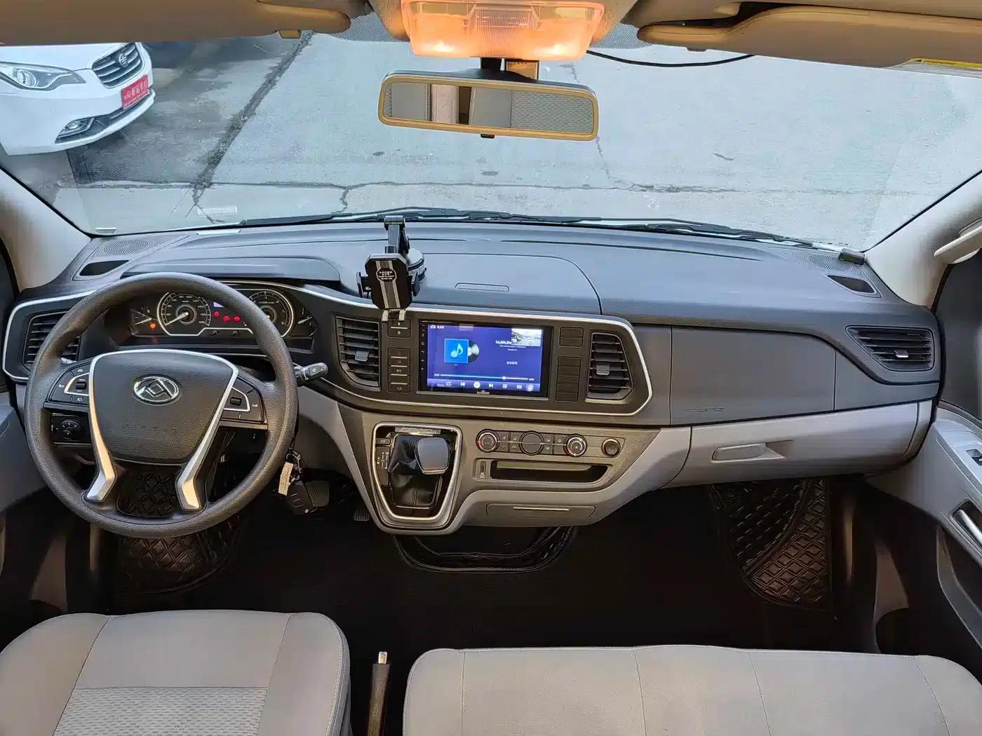 SAIC MAXUS V80 RV 2022 2.0T Traveler RVLIFE Camping Edition — миниатюра 6
