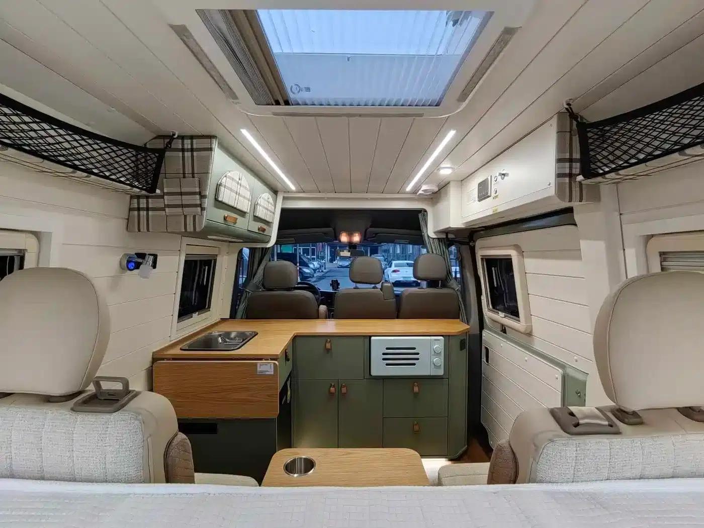 SAIC MAXUS V80 RV 2022 2.0T Traveler RVLIFE Camping Edition — миниатюра 7