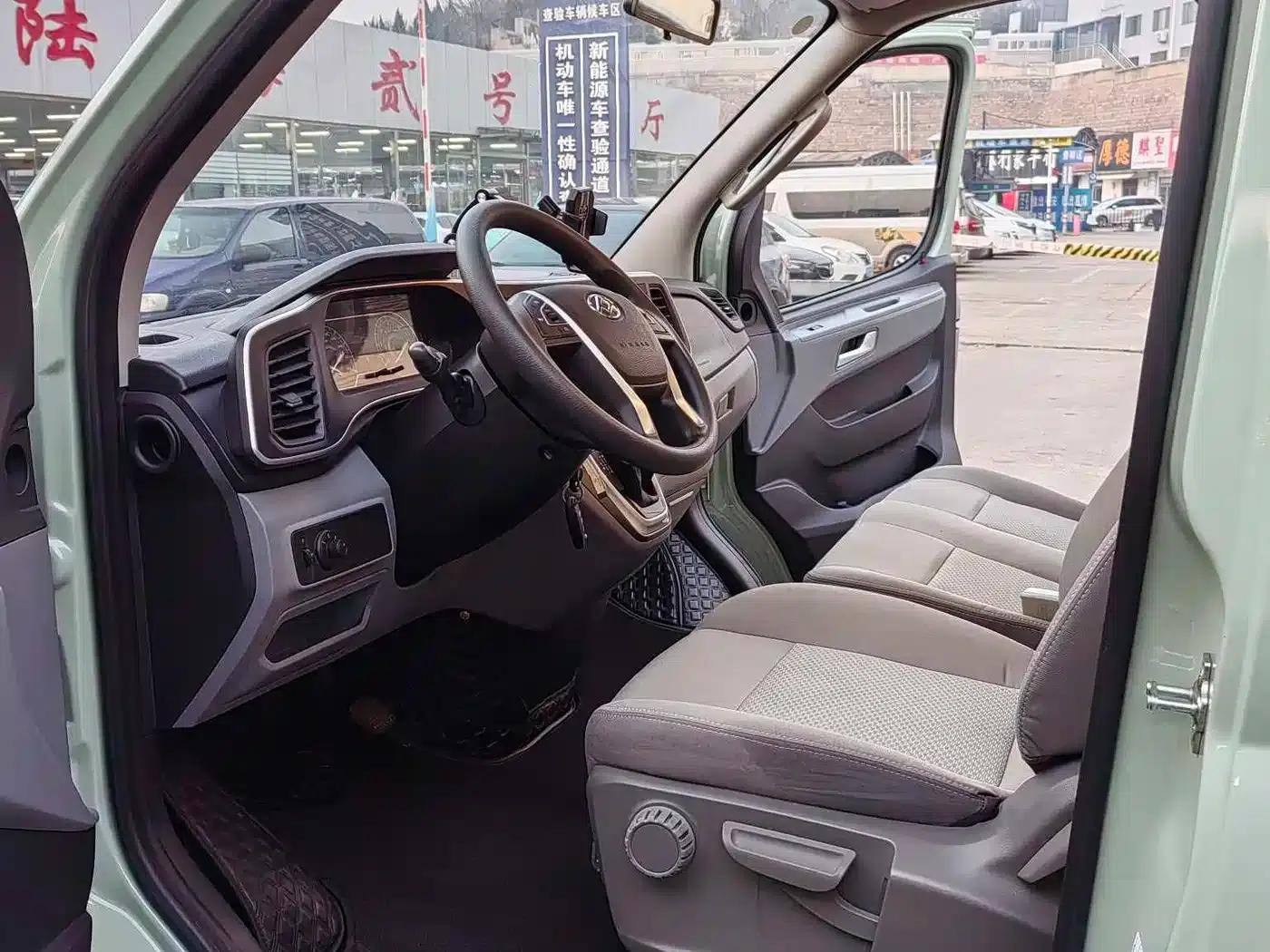 SAIC MAXUS V80 RV 2022 2.0T Traveler RVLIFE Camping Edition — миниатюра 9