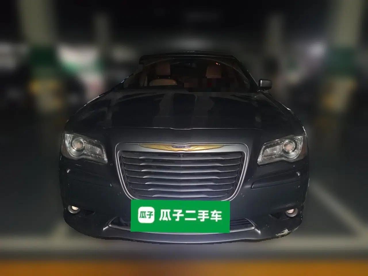 Chrysler 300C 2013 3.6L Premium Edition — миниатюра 2