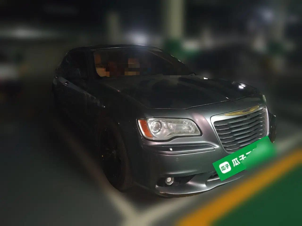 Chrysler 300C 2013 3.6L Premium Edition — миниатюра 3