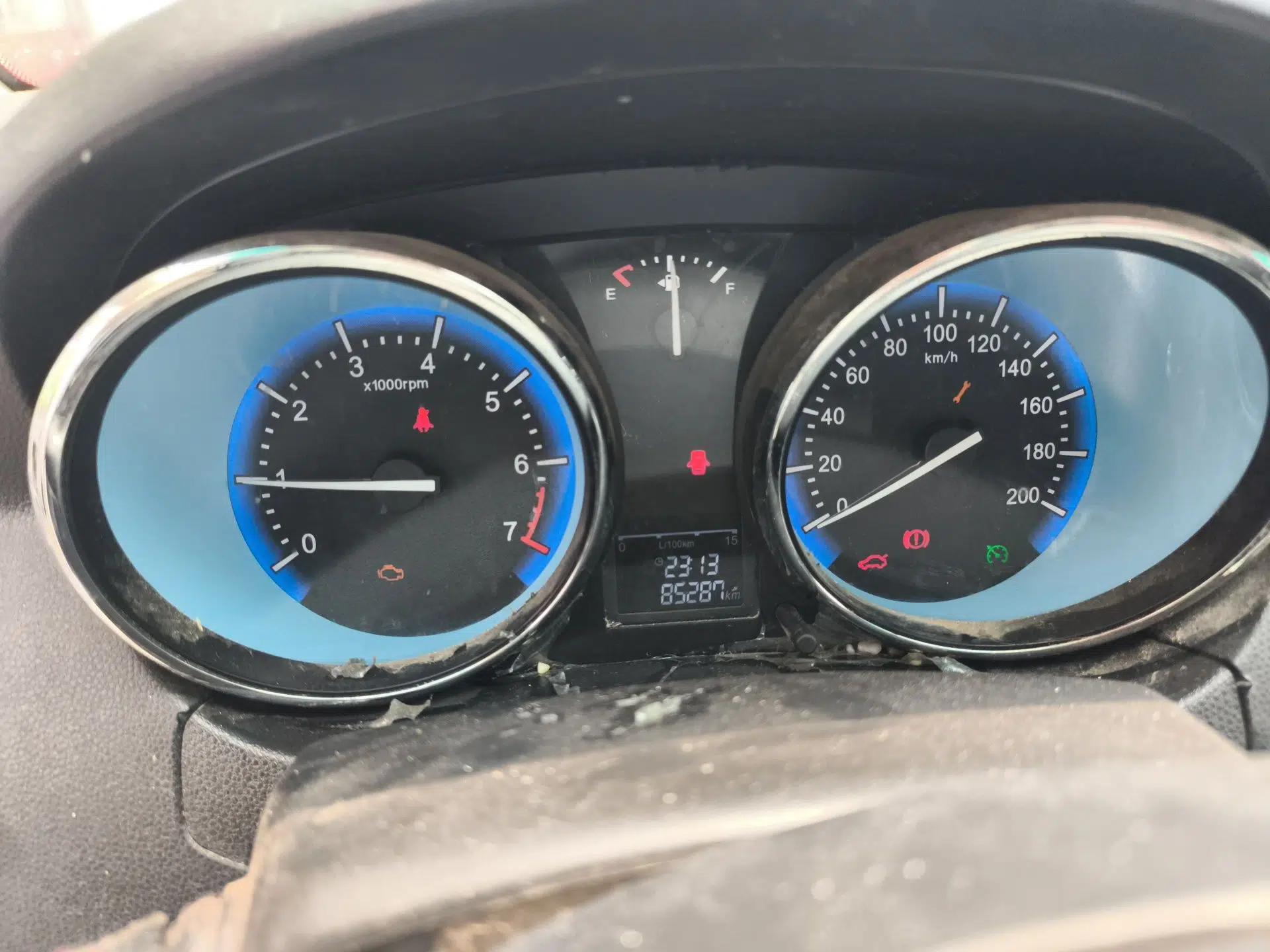 Cowin C3 2015 1.5L Manual Gold Diamond Edition — миниатюра 12