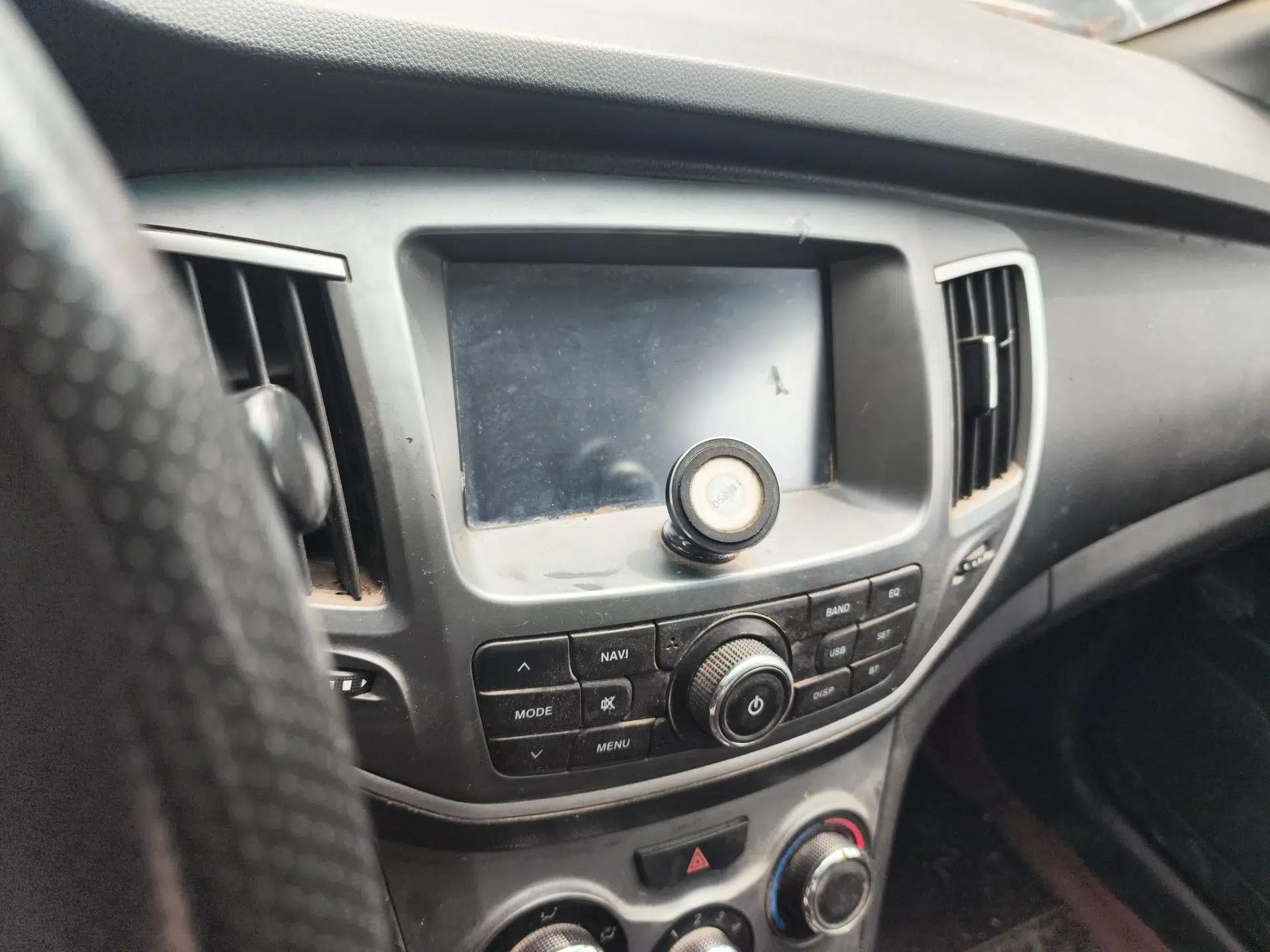 Cowin C3 2015 1.5L Manual Gold Diamond Edition — миниатюра 14