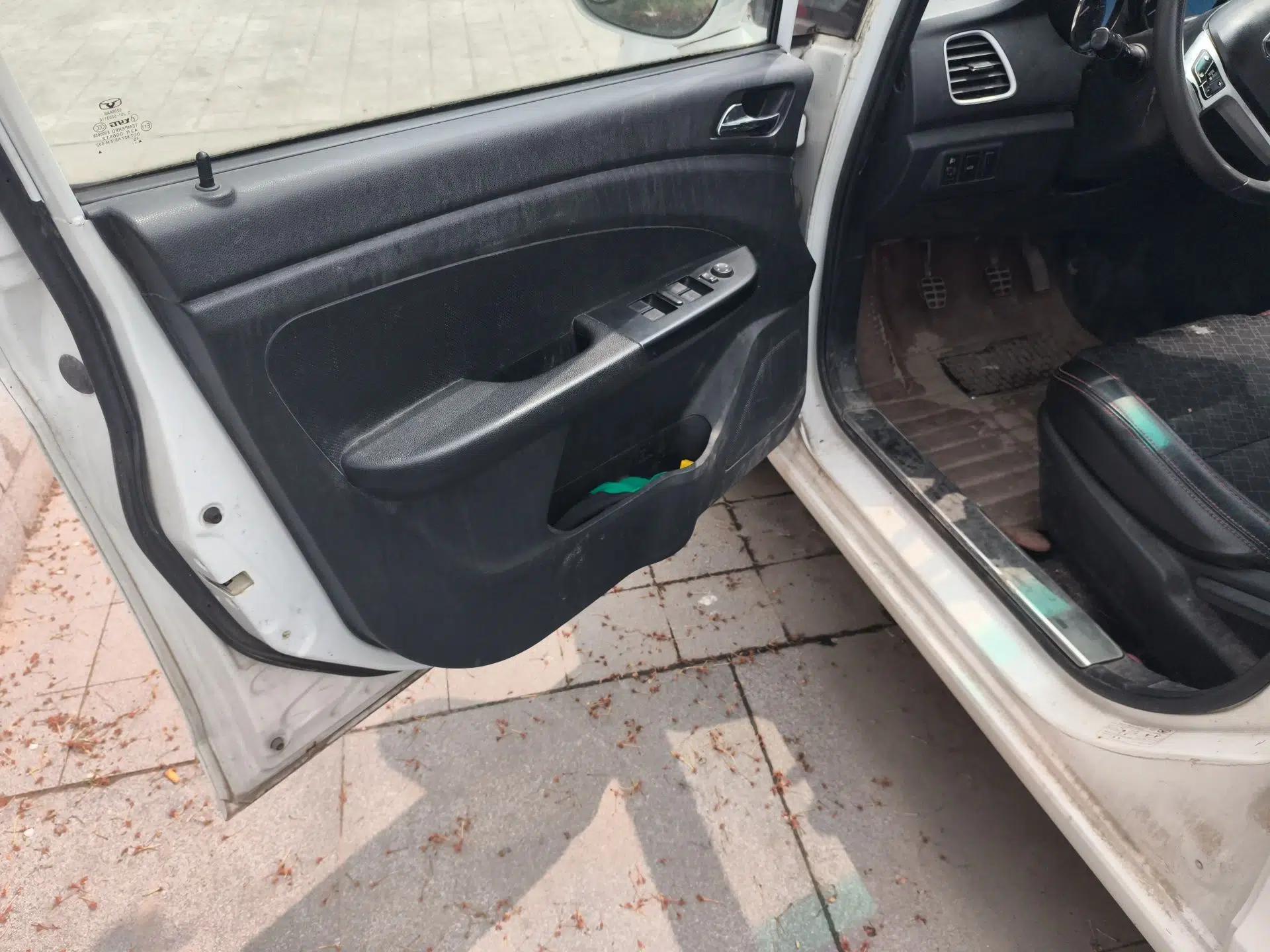 Cowin C3 2015 1.5L Manual Gold Diamond Edition — миниатюра 17