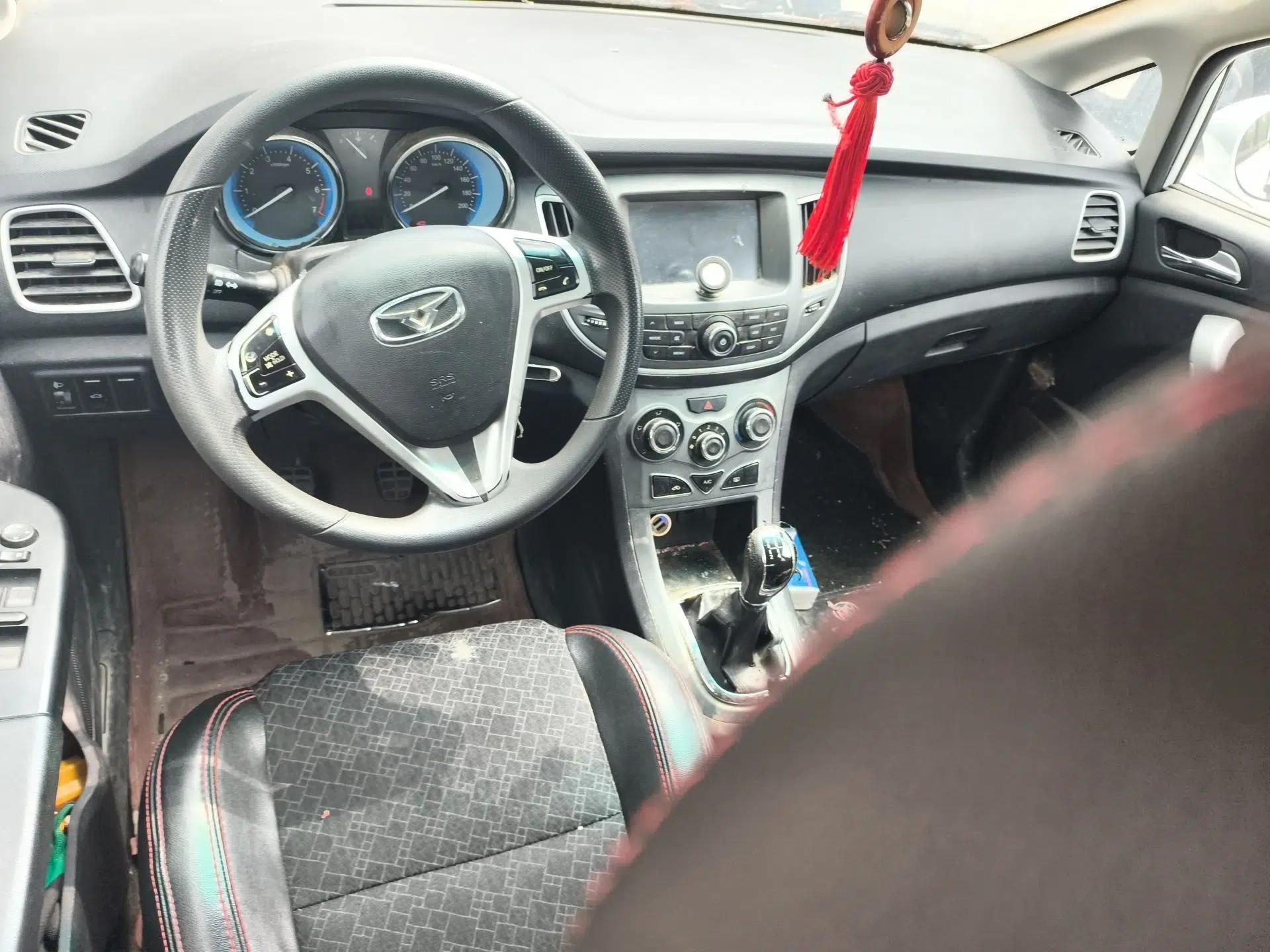 Cowin C3 2015 1.5L Manual Gold Diamond Edition — миниатюра 10