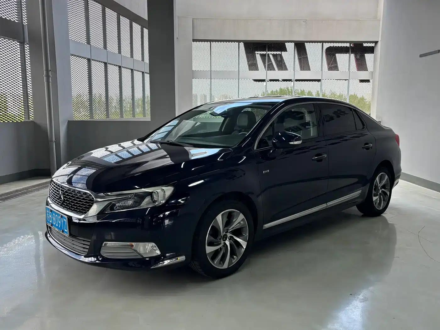 DS 5LS 2014 1.6T Luxury Edition THP160 — миниатюра 1