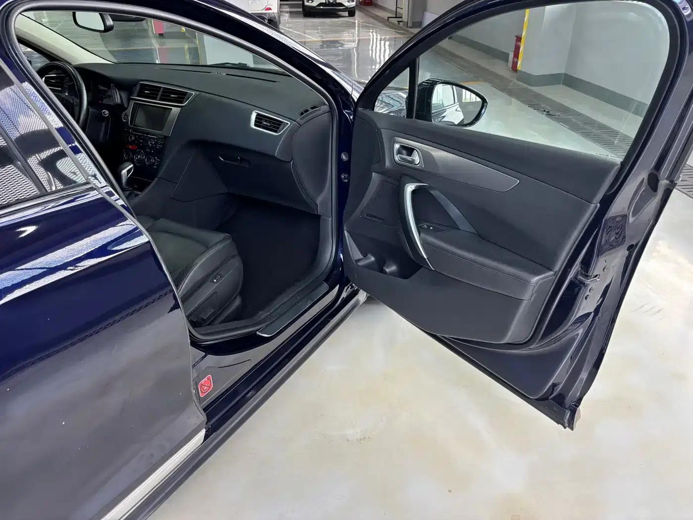 DS 5LS 2014 1.6T Luxury Edition THP160 — миниатюра 6