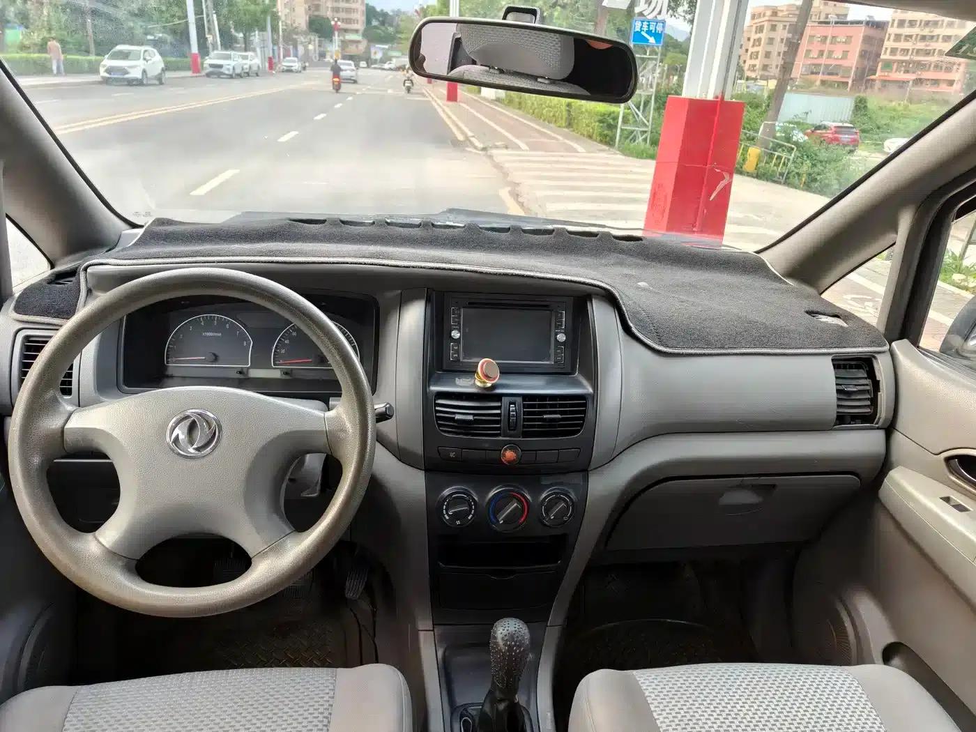 Shuai Ke 2013 Facelift 1.5L Manual Comfort 7-Seater (National IV Emission Standard) — миниатюра 9