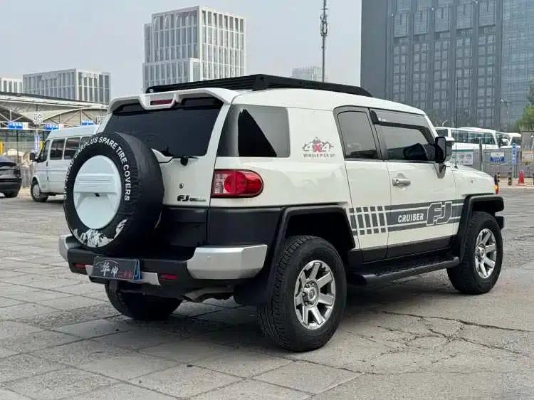 2022 FJ Cruiser 4.0L Middle East Edition — миниатюра 2