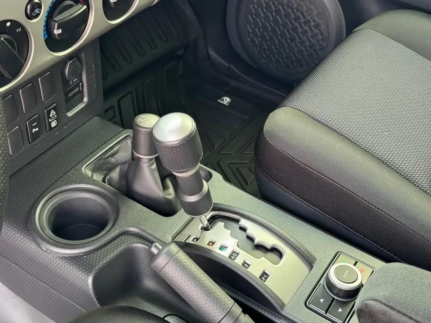 2022 FJ Cruiser 4.0L Middle East Edition — миниатюра 13