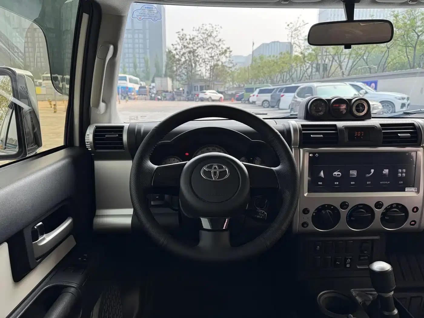 2022 FJ Cruiser 4.0L Middle East Edition — миниатюра 17