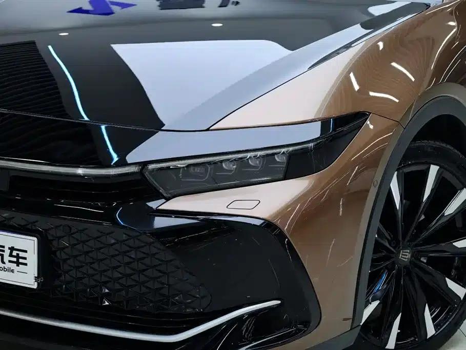 2023 Toyota Crown SportCross 2.4T SportCross HEV AWD Supreme Edition — миниатюра 9