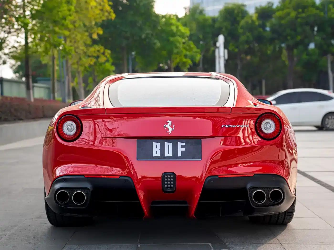 2013 F12berlinetta 6.3L Standard Model — миниатюра 5