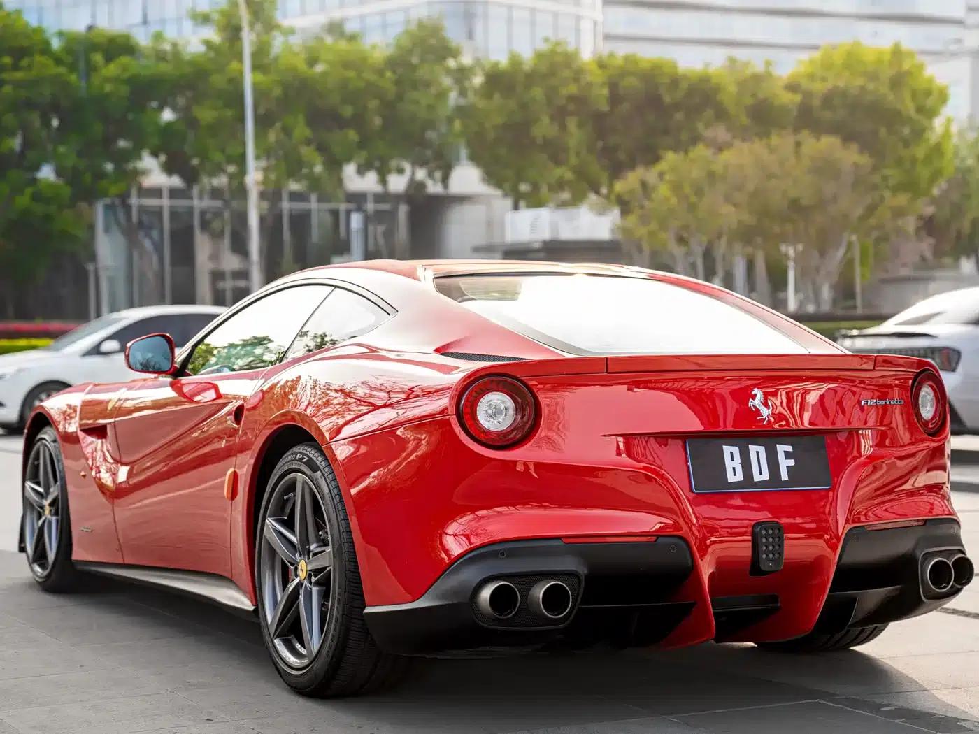 2013 F12berlinetta 6.3L Standard Model — миниатюра 6