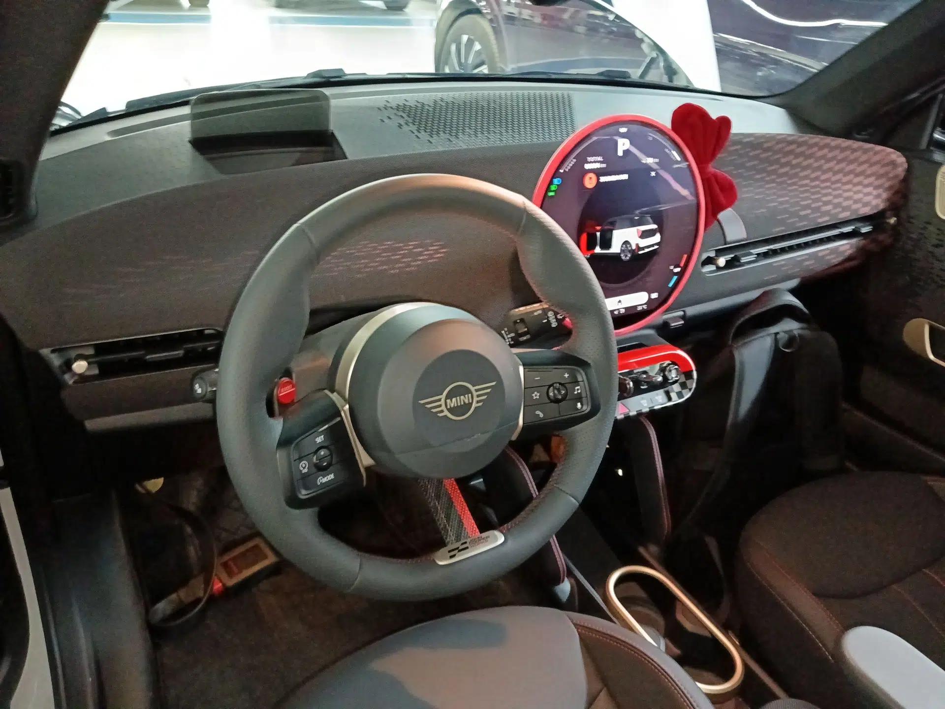 MINI Electric COOPER JCW 2025 JOHN COOPER WORKS — миниатюра 13