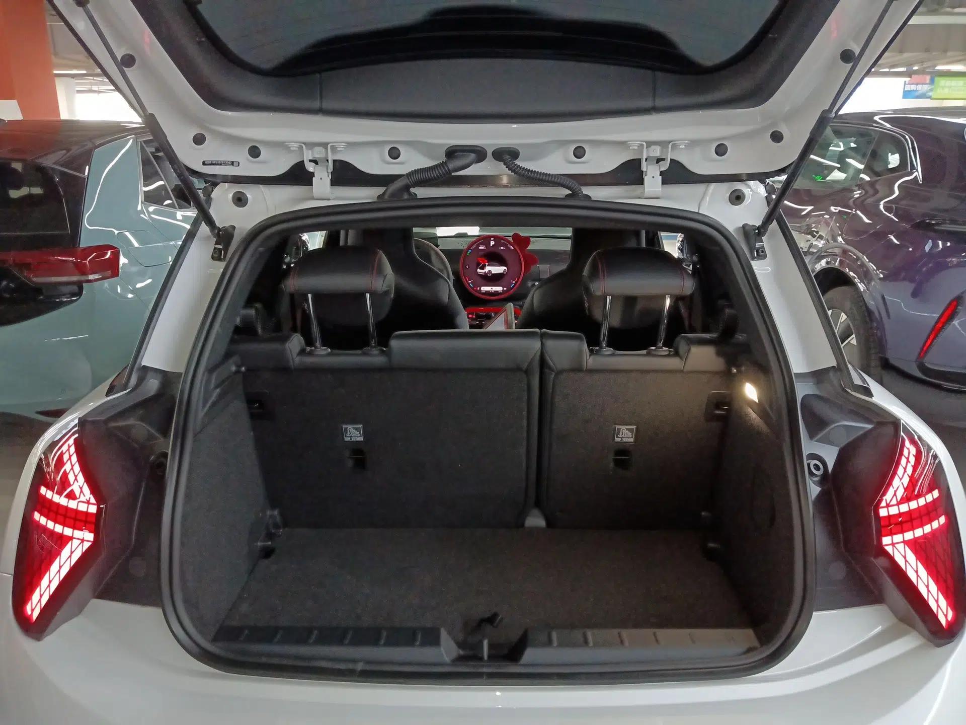 MINI Electric COOPER JCW 2025 JOHN COOPER WORKS — миниатюра 22