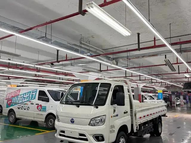 Xiangling M New Energy 2023 Model M1 Ningde Slot Cargo Box