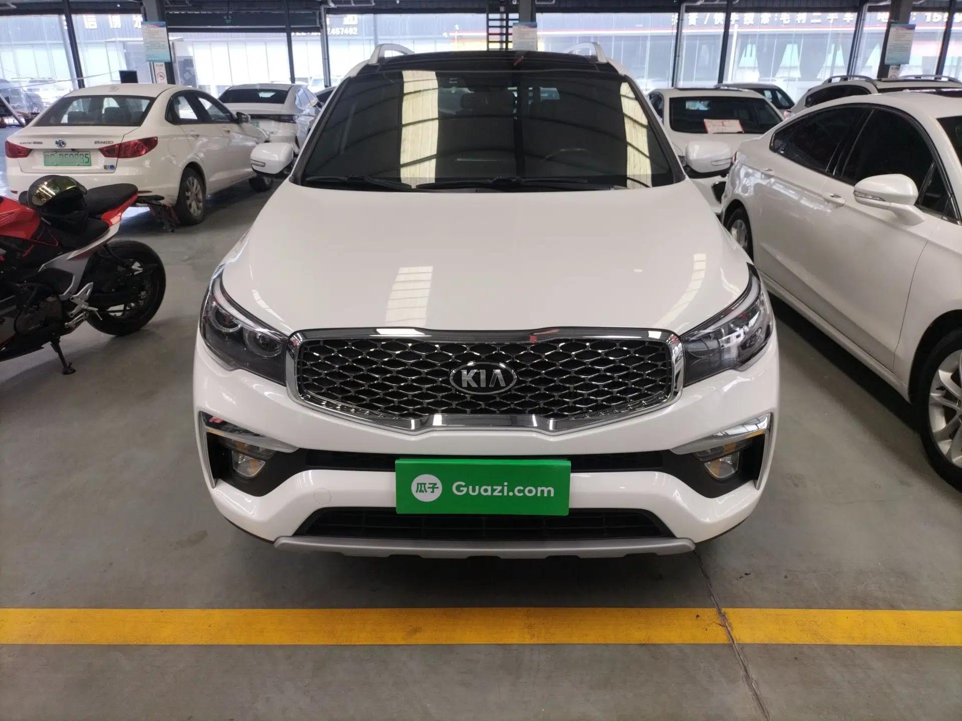 Kia KX7 2020 2.0T Automatic Two-Wheel Drive GLS 7-Seater — миниатюра 2