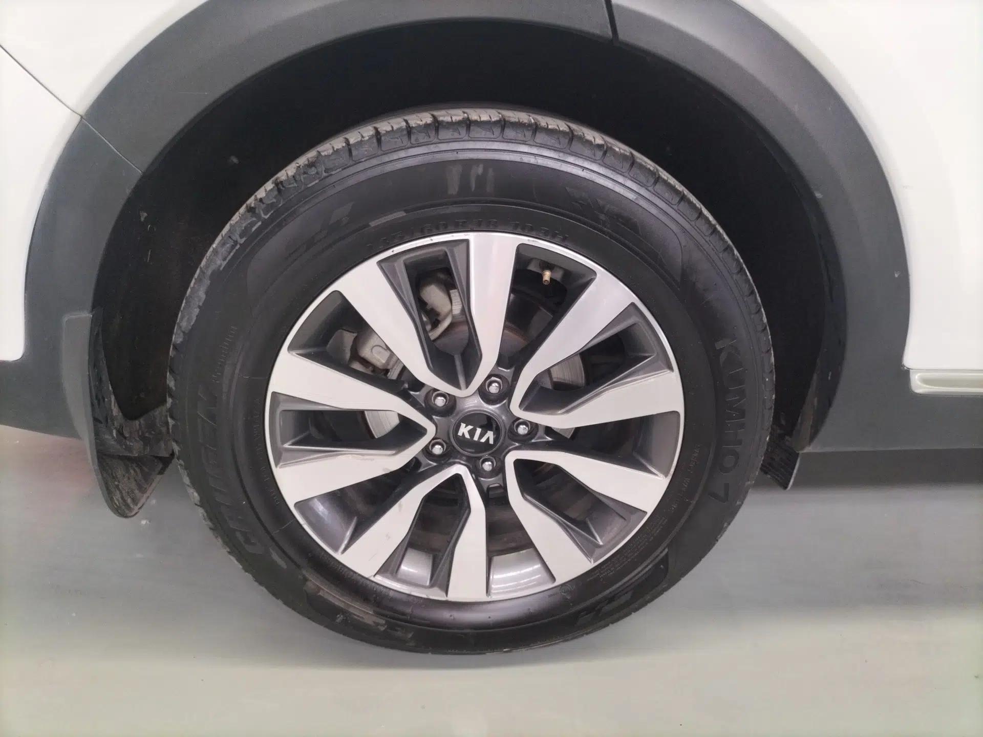 Kia KX7 2020 2.0T Automatic Two-Wheel Drive GLS 7-Seater — миниатюра 10