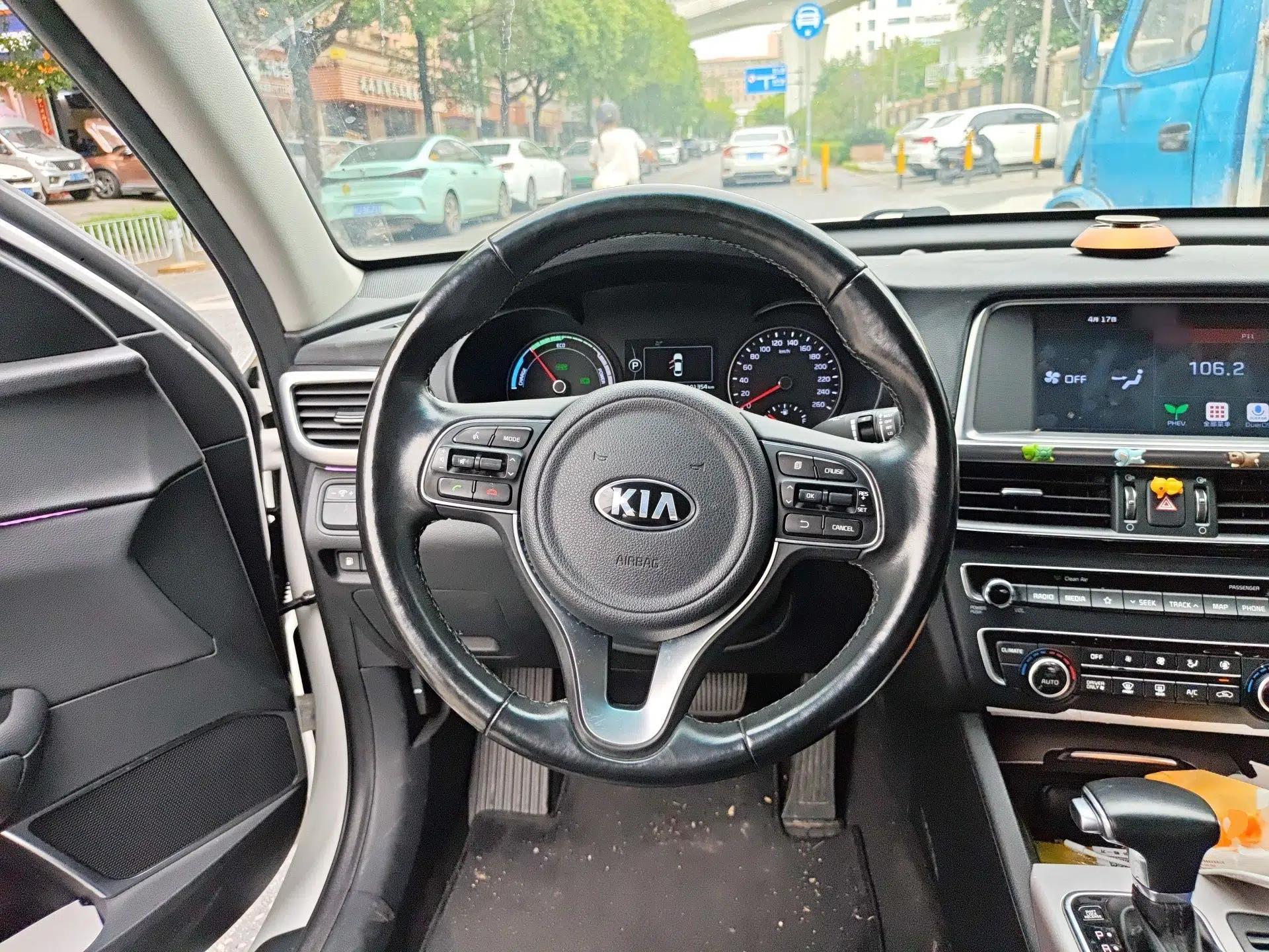 Kia K5 New Energy 2018 2.0L ZhiZun Edition — миниатюра 11