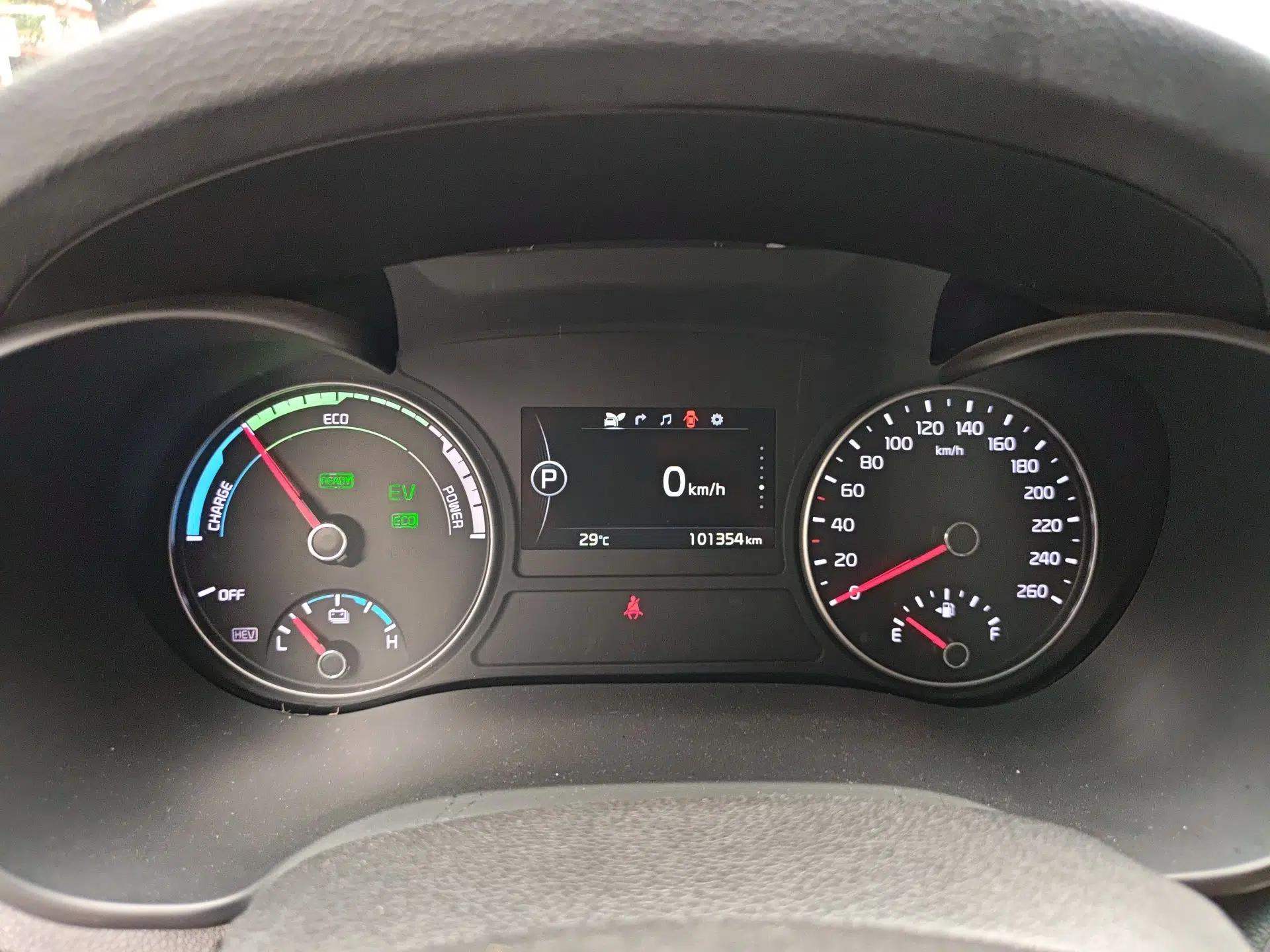 Kia K5 New Energy 2018 2.0L ZhiZun Edition — миниатюра 12
