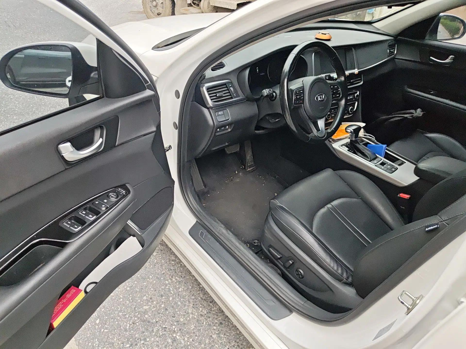 Kia K5 New Energy 2018 2.0L ZhiZun Edition — миниатюра 17