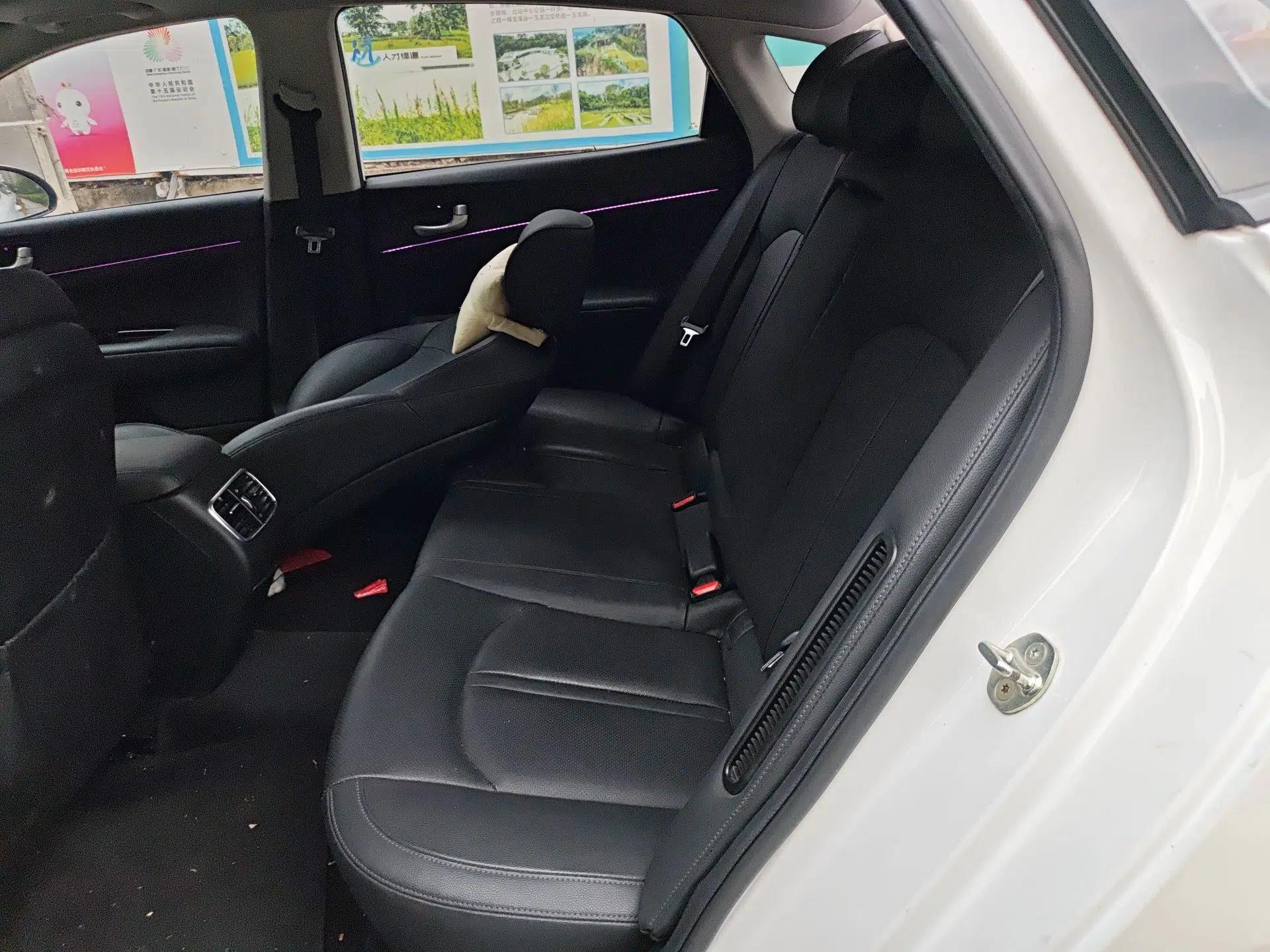 Kia K5 New Energy 2018 2.0L ZhiZun Edition — миниатюра 18