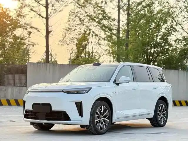 Trumpchi S9 2025 Model Qiankun Max 6-Seater