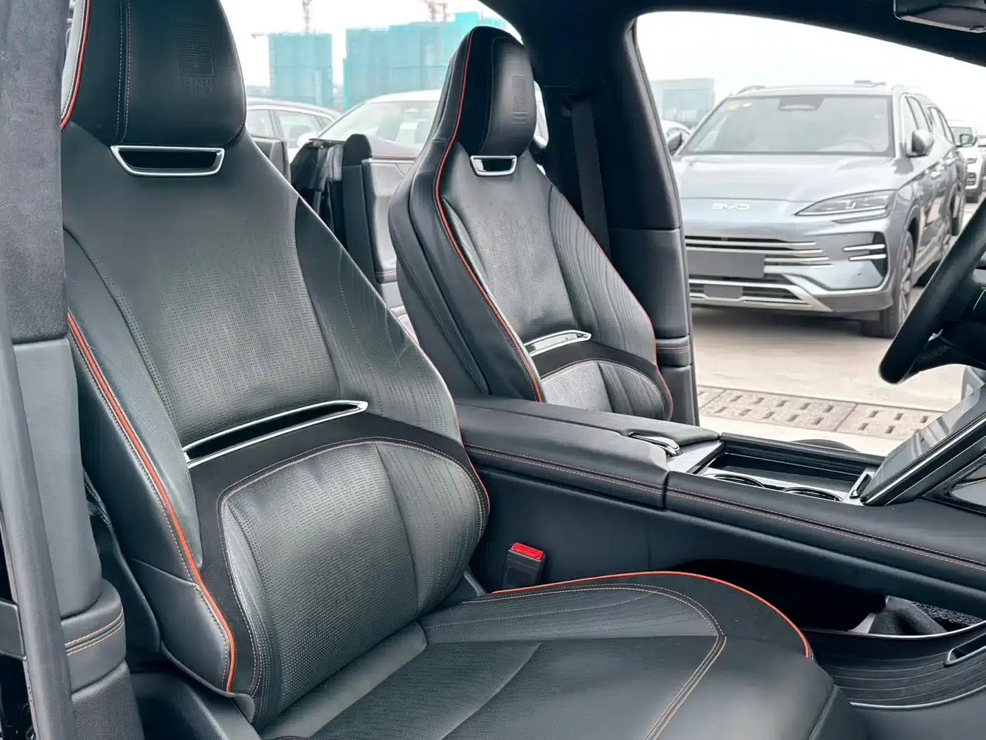 HiPhi X 2021 Founder Edition 6-seater — миниатюра 6