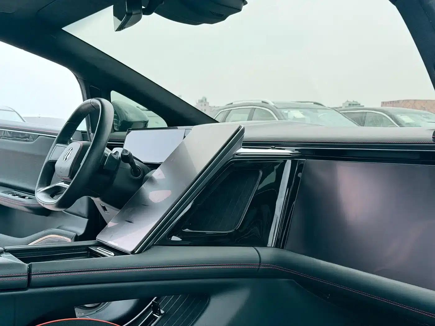 HiPhi X 2021 Founder Edition 6-seater — миниатюра 8