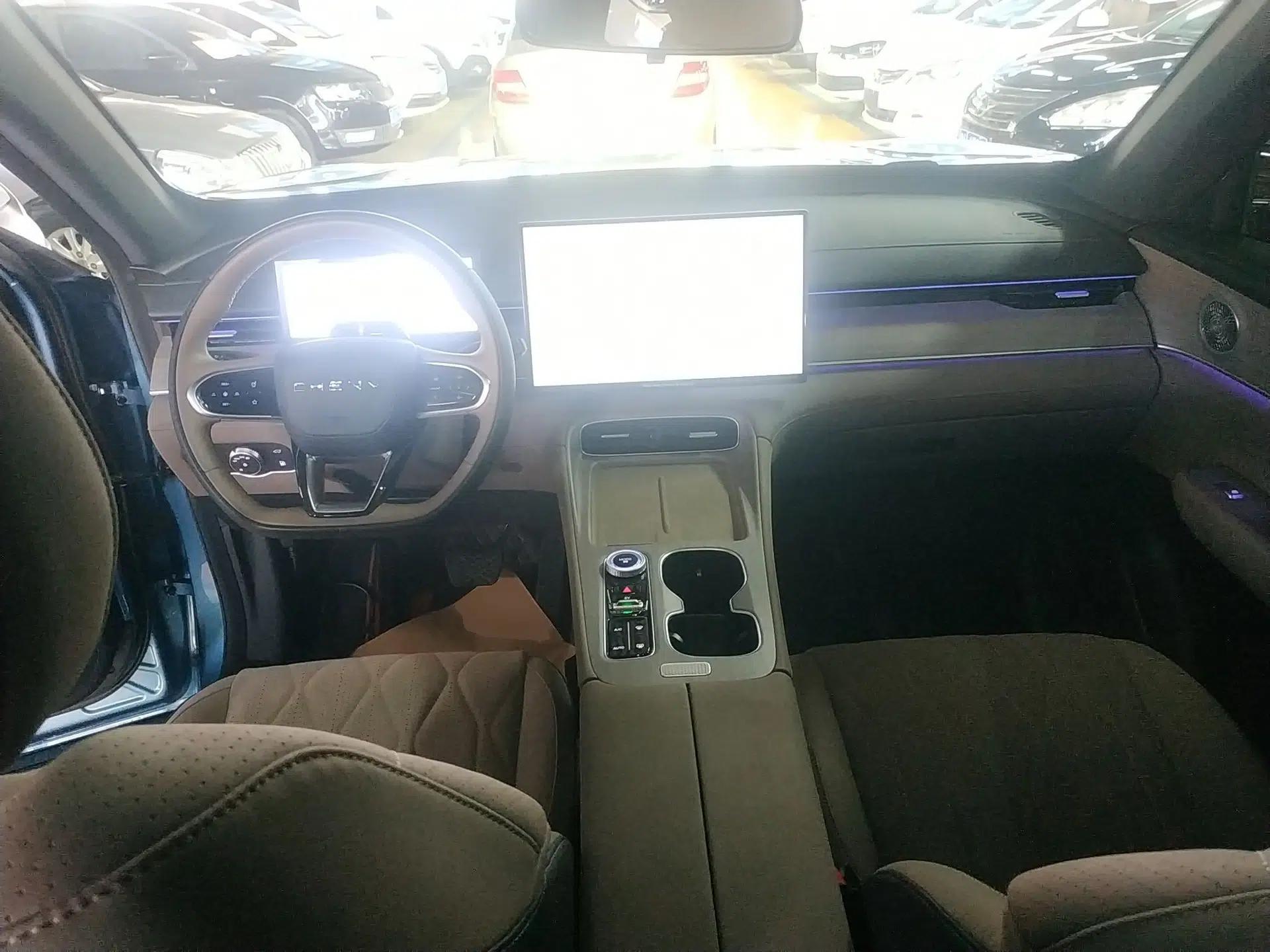 Chery Tiggo 8 PLUS C-DM 2025 1.5T 116 km Prestige Version 5 Seats — миниатюра 13