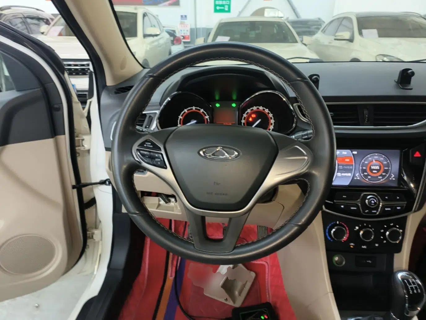 Chery Arrizo 3 2015 1.5L Manual High-End Version — миниатюра 14