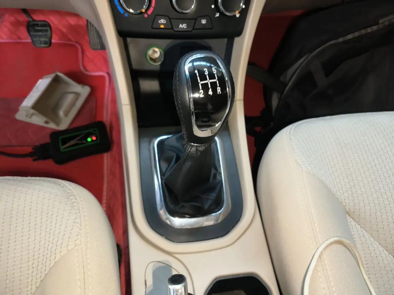 Chery Arrizo 3 2015 1.5L Manual High-End Version — миниатюра 17