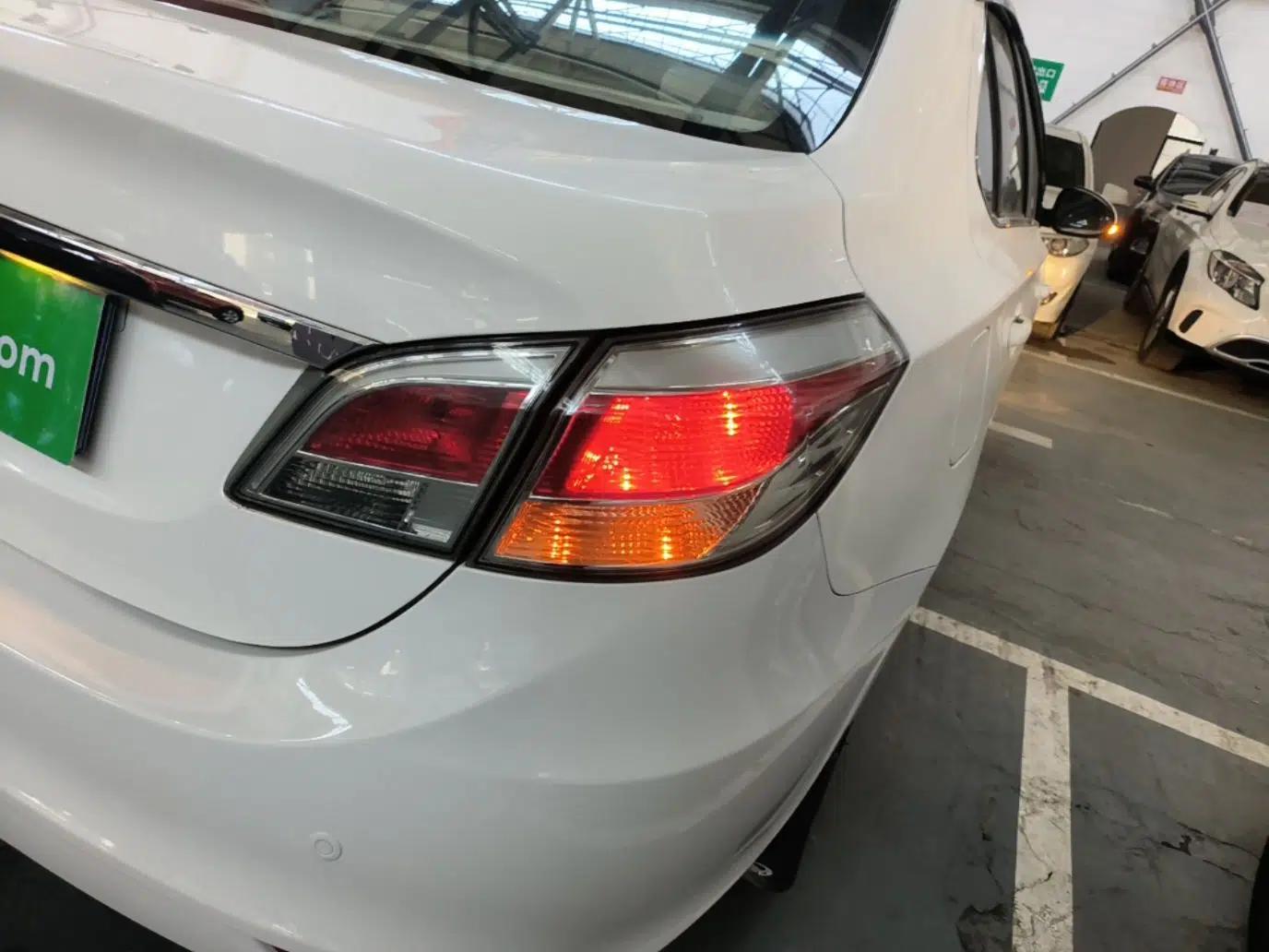 Chery Arrizo 3 2015 1.5L Manual High-End Version — миниатюра 7