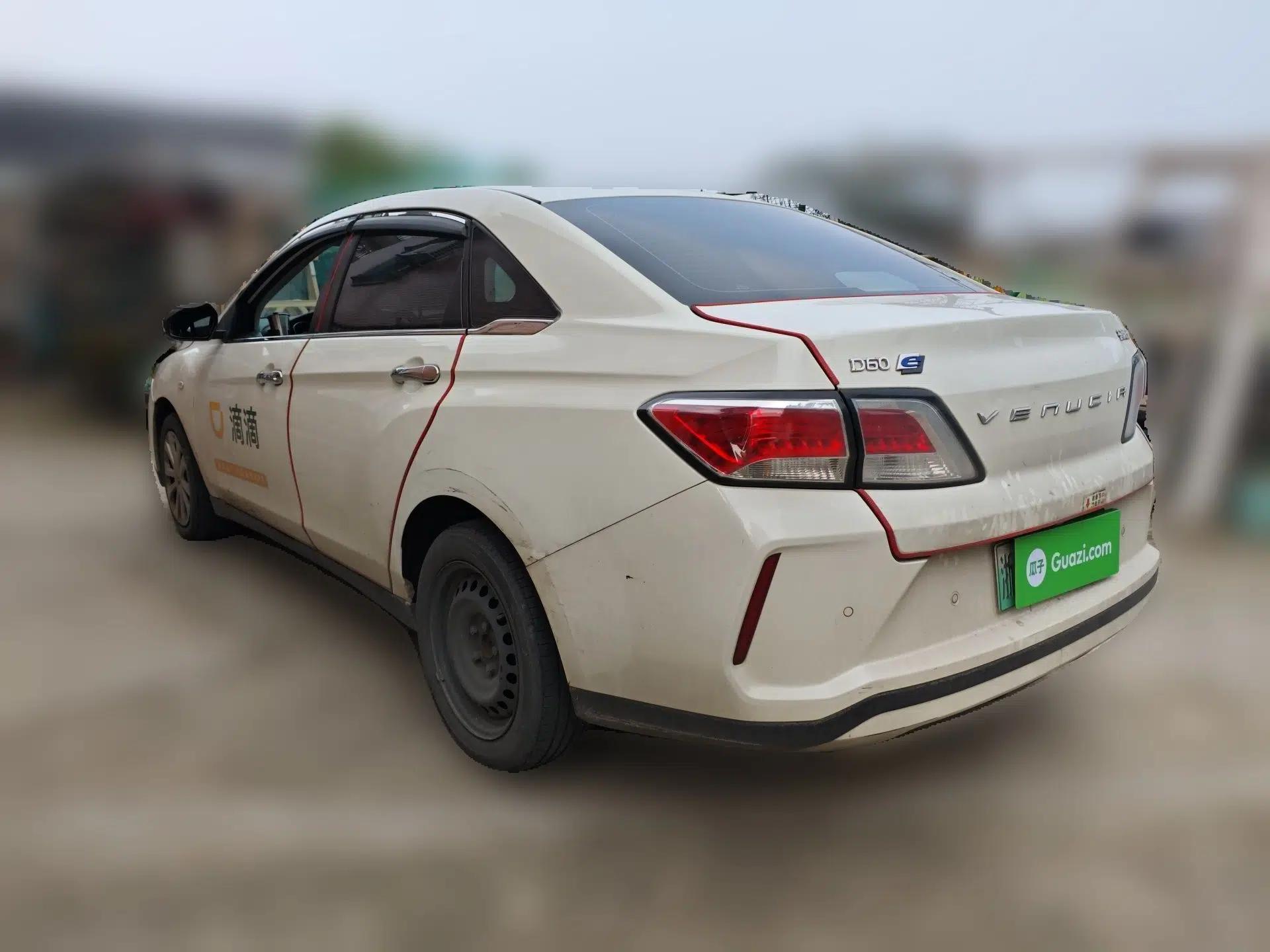 Venucia D60EV 2022 Standard Range Smart Drive Version — миниатюра 4