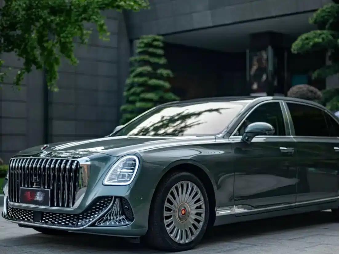 Hongqi Golden Sunflower Elegant 2024 Model 4.0T V8 — миниатюра 1