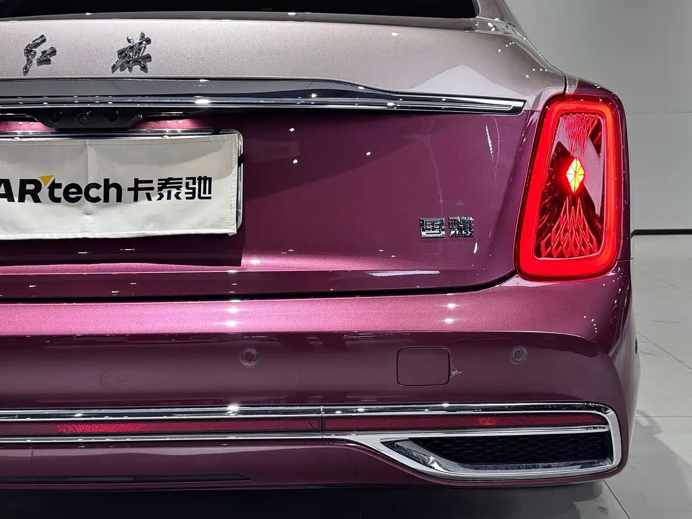 Hongqi Golden Sunflower Elegant 2024 Model 4.0T V8 — миниатюра 15