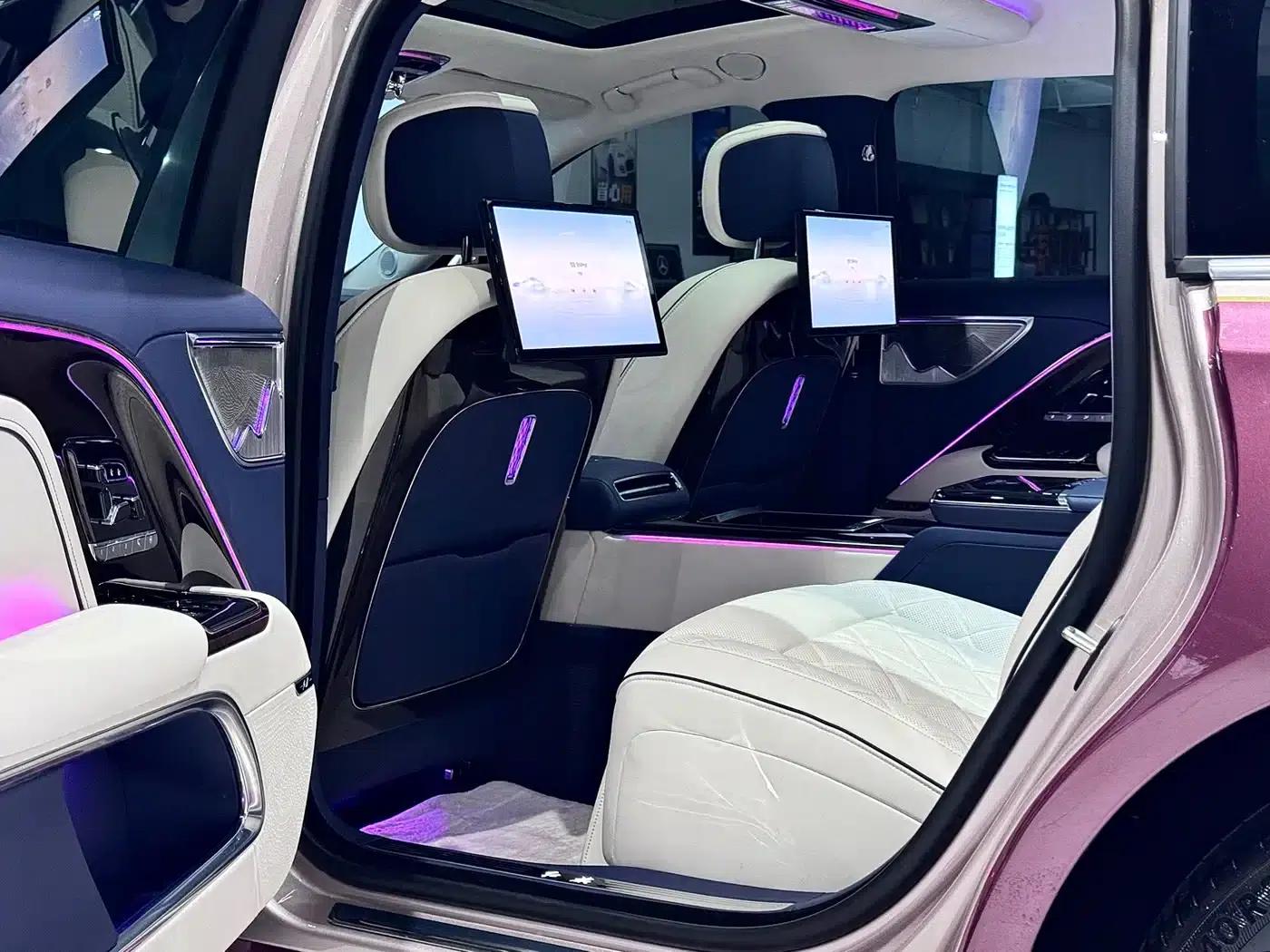 Hongqi Golden Sunflower Elegant 2024 Model 4.0T V8 — миниатюра 30