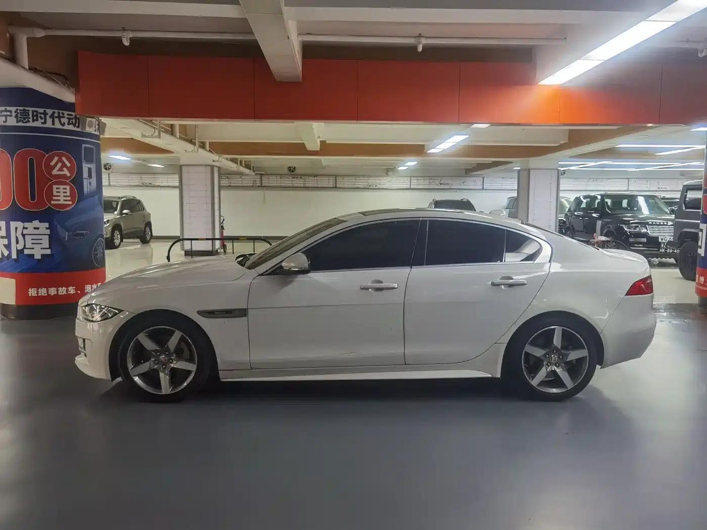 Jaguar XE 2015 2.0T 200PS R-Sport — миниатюра 4